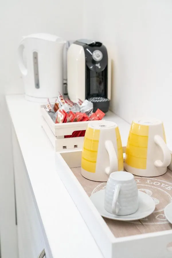 Colours Apartments☆☆☆☆ San Remo Appartement